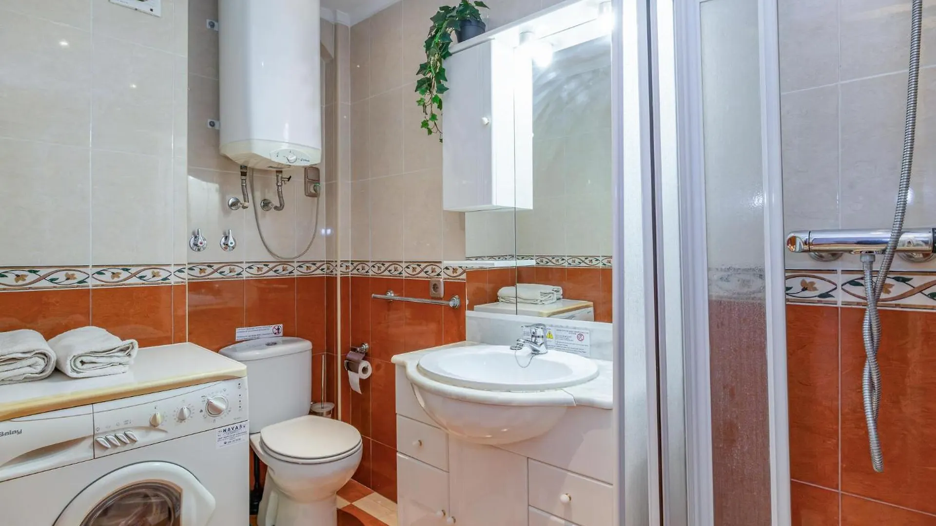 Pet Friendly Apartment In Torremolinos With Wifi